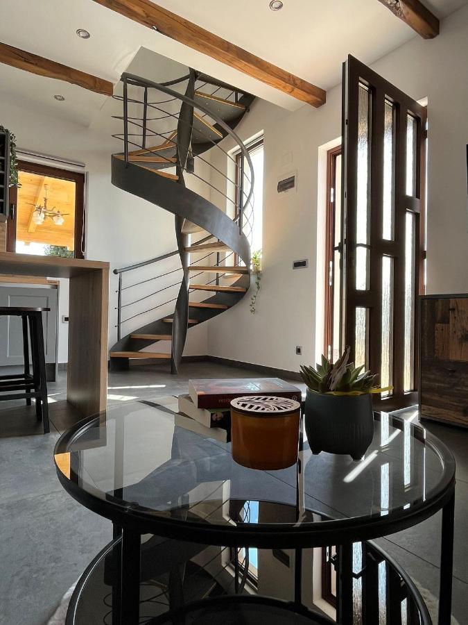 Apartman Sara S Pogledom Na More ロヴラン エクステリア 写真