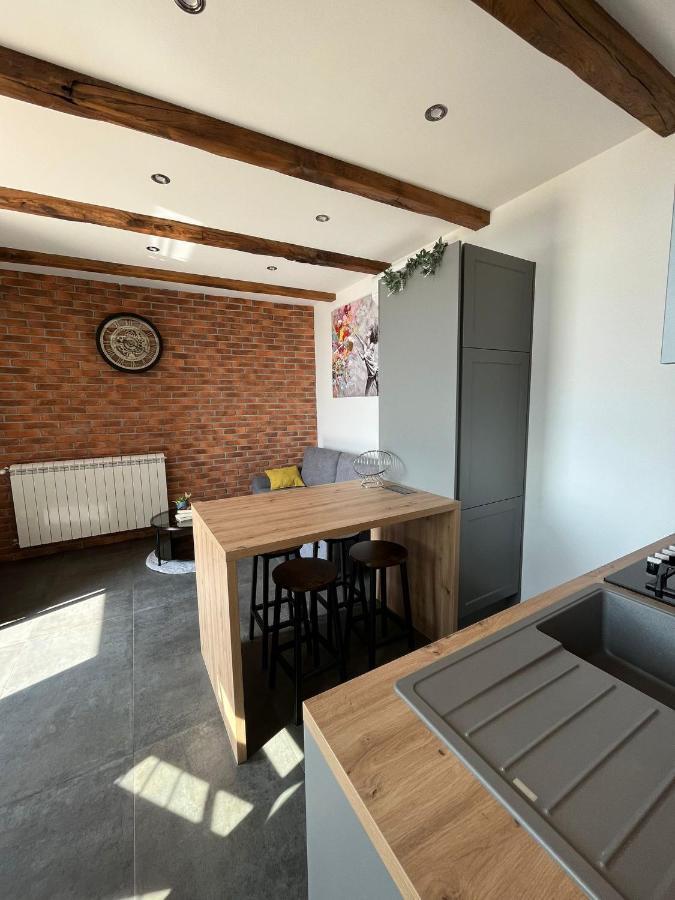 Apartman Sara S Pogledom Na More ロヴラン エクステリア 写真