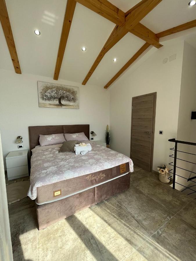 Apartman Sara S Pogledom Na More ロヴラン エクステリア 写真