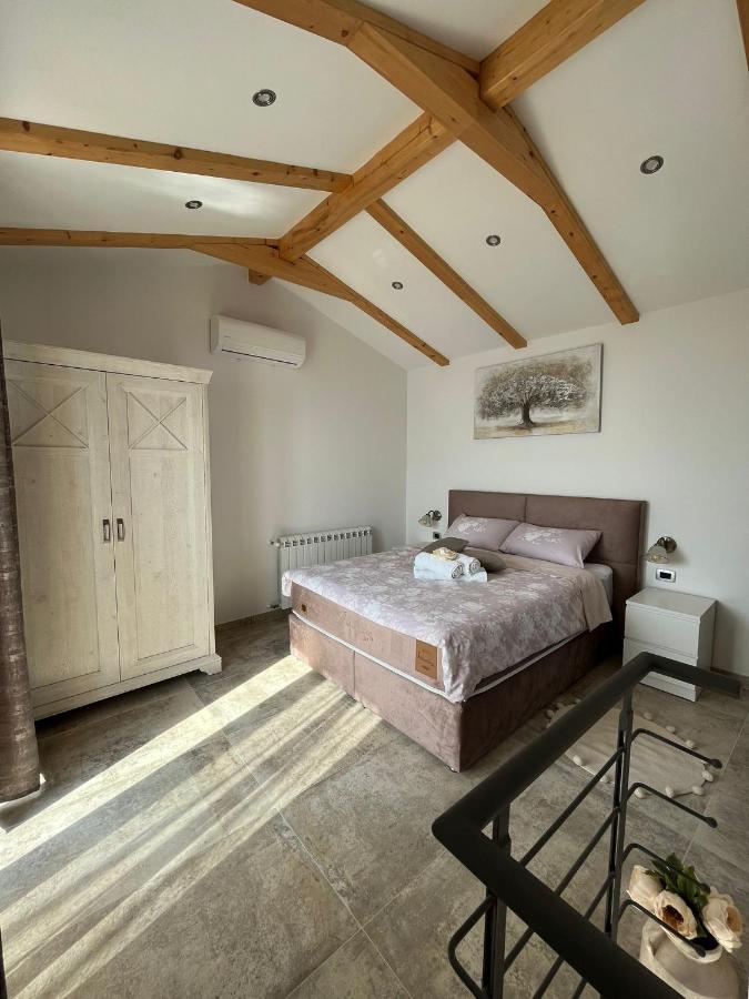 Apartman Sara S Pogledom Na More ロヴラン エクステリア 写真