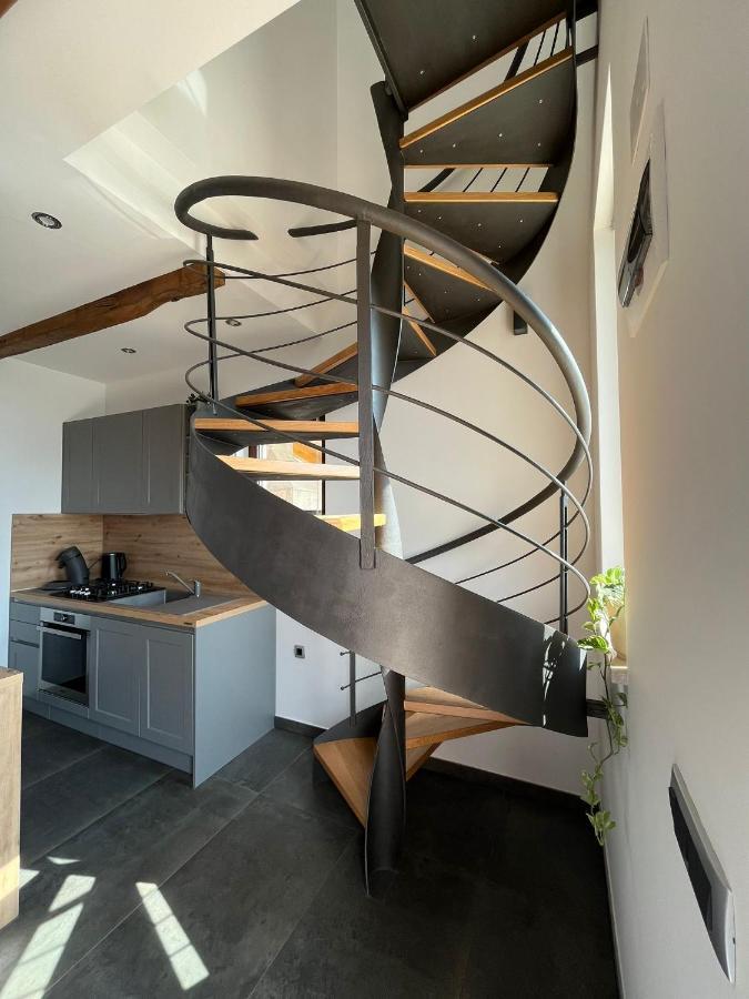 Apartman Sara S Pogledom Na More ロヴラン エクステリア 写真