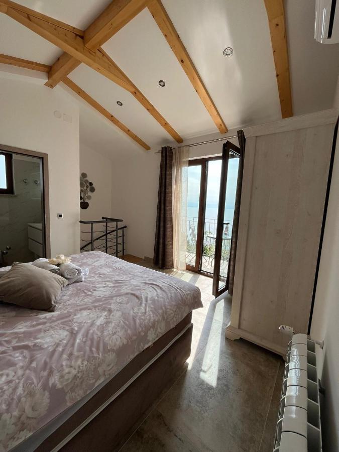 Apartman Sara S Pogledom Na More ロヴラン エクステリア 写真